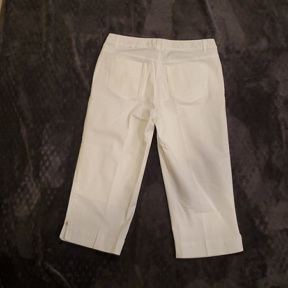 Christopher & Banks Signature Slimming Colored Denim Shaped Fit Skimmer capris - Picture 2 of 6